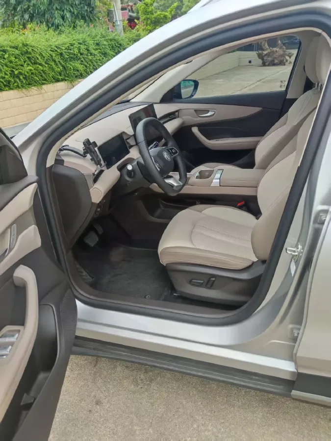 2025 MG MG ES5 BEV 49.1KWH,autocango,china used car exporter,china ev exporter,chinese used car exporter,chinese used ev exporter