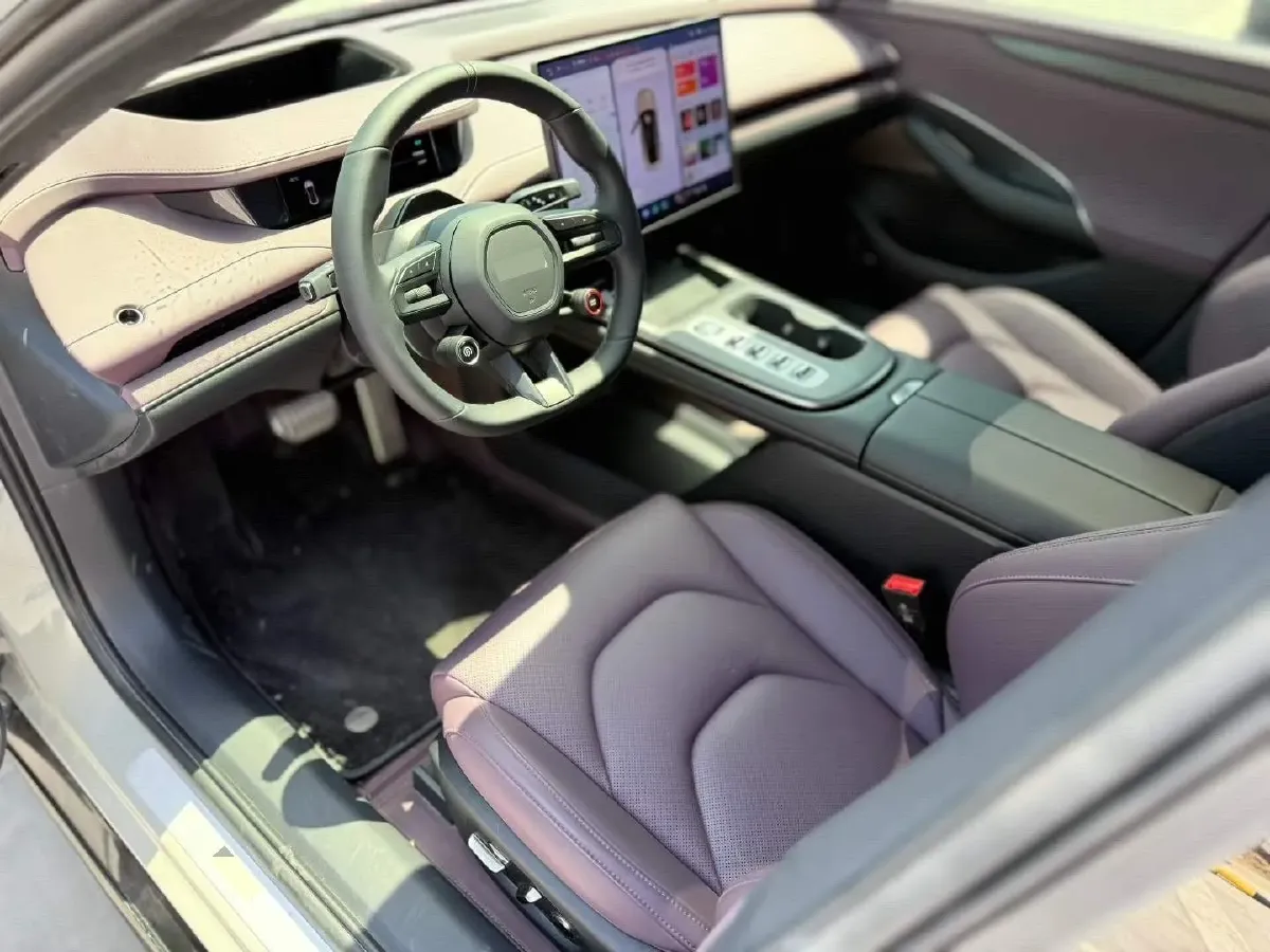 2024 MI SU7 BEV 101KWH,autocango,china used car exporter,china ev exporter,chinese used car exporter,chinese used ev exporter