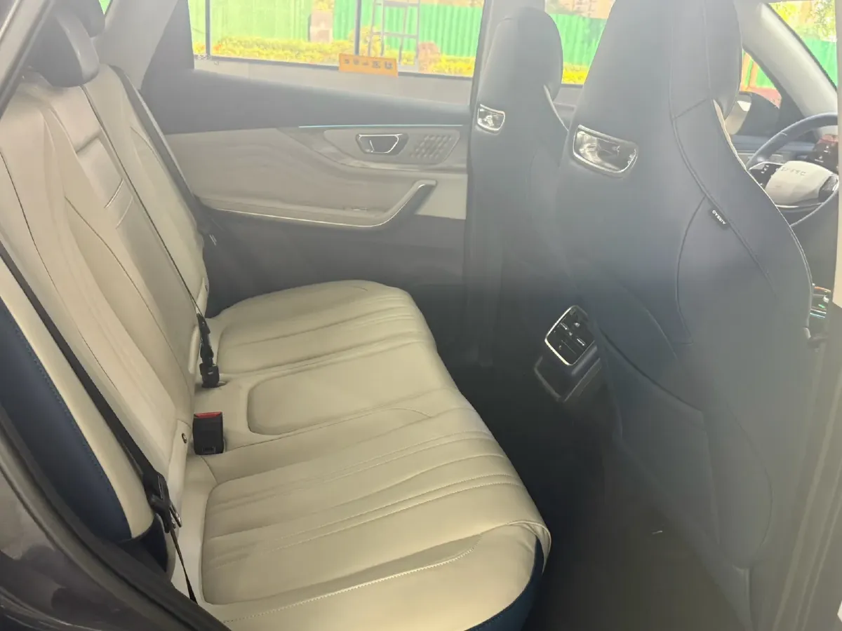 2024 Exceed LXC-DM 1.5T 156HP L4 3DHT PHEV 19.27KWH,autocango,china used car exporter,china ev exporter,chinese used car exporter,chinese used ev exporter