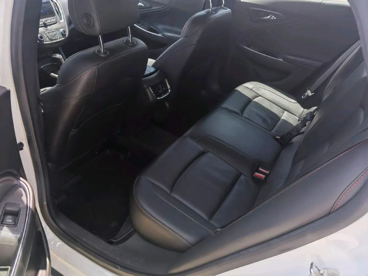 2019 Chevrolet Malibu XL 2.0T 241HP L4 9AT,autocango,china used car exporter,china ev exporter,chinese used car exporter,chinese used ev exporter