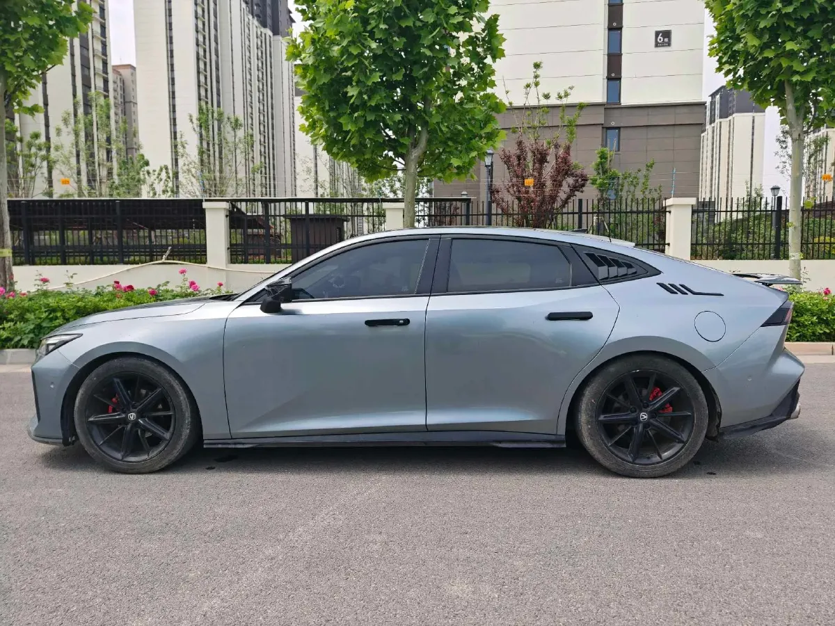 2022 ChangAn UNI-V 1.5T 188HP L4 7DCT,autocango,china used car exporter,china ev exporter,chinese used car exporter,chinese used ev exporter