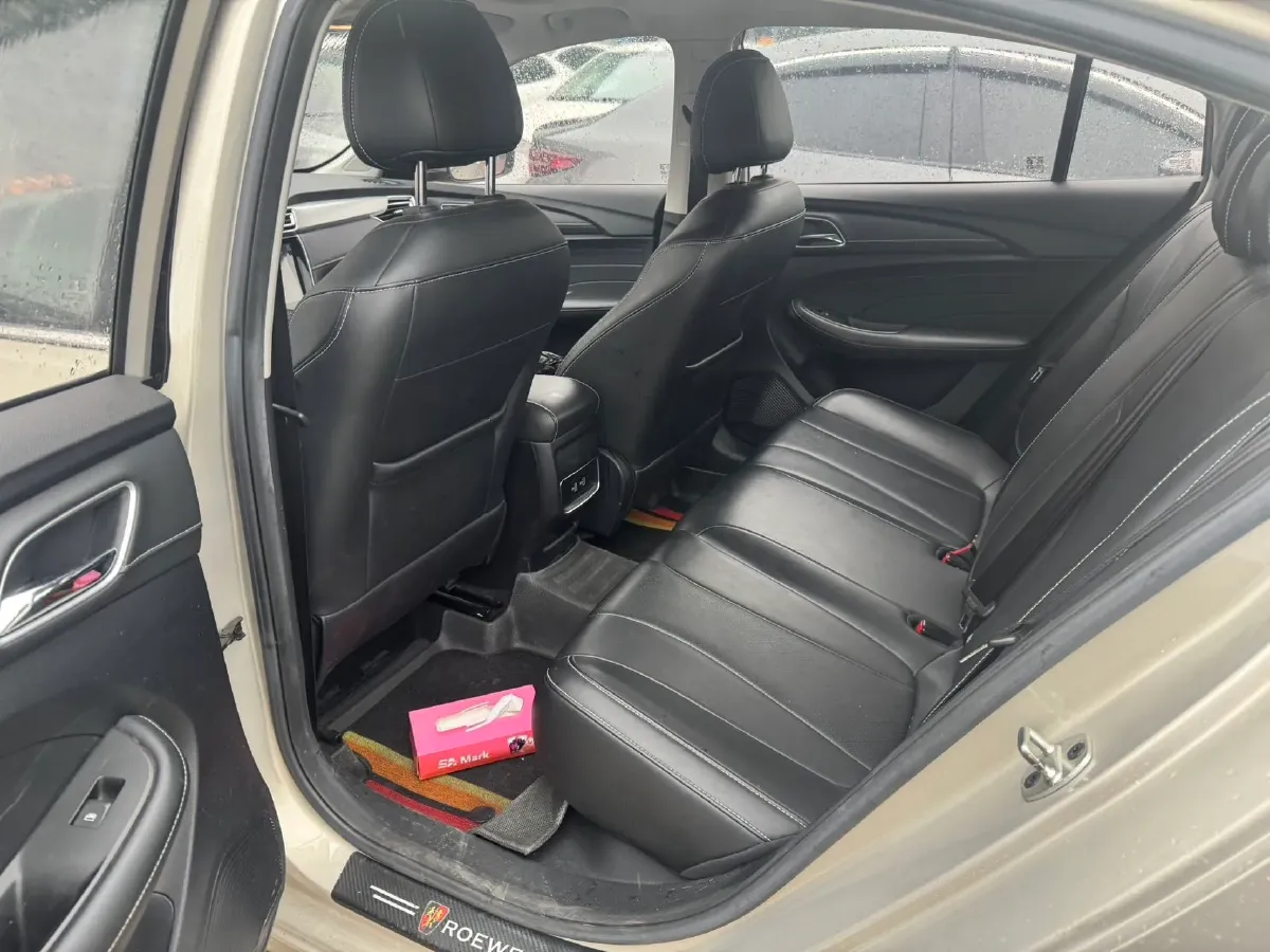 2020 Roewe i5 1.5L 120HP L4 CVT,autocango,china used car exporter,china ev exporter,chinese used car exporter,chinese used ev exporter