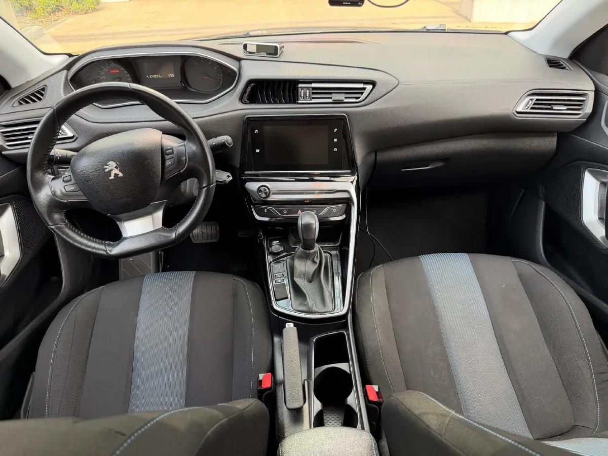 2016 Peugeot 308 1.6L 117HP L4 6AT,autocango,china used car exporter,china ev exporter,chinese used car exporter,chinese used ev exporter