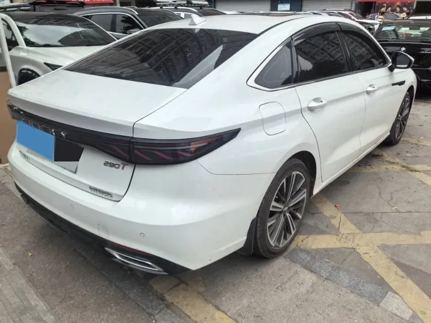2025 Chery Arrizo 8 Pro 1.6T 197HP L4 7DCT,autocango,china used car exporter,china ev exporter,chinese used car exporter,chinese used ev exporter