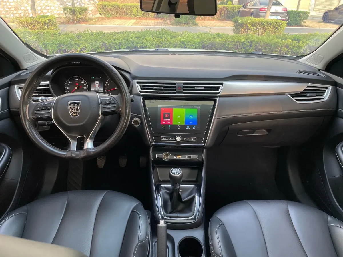 2019 Roewe i5 1.5L 120HP L4 5MT,autocango,china used car exporter,china ev exporter,chinese used car exporter,chinese used ev exporter