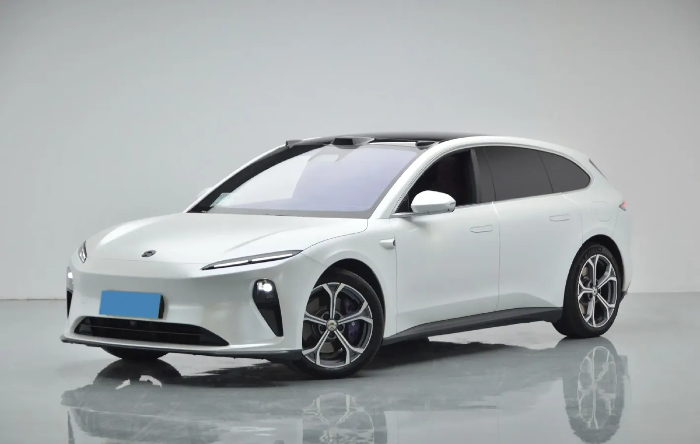 2024 NIO ET5T BEV 75KWH,autocango,china used car exporter,china ev exporter,chinese used car exporter,chinese used ev exporter