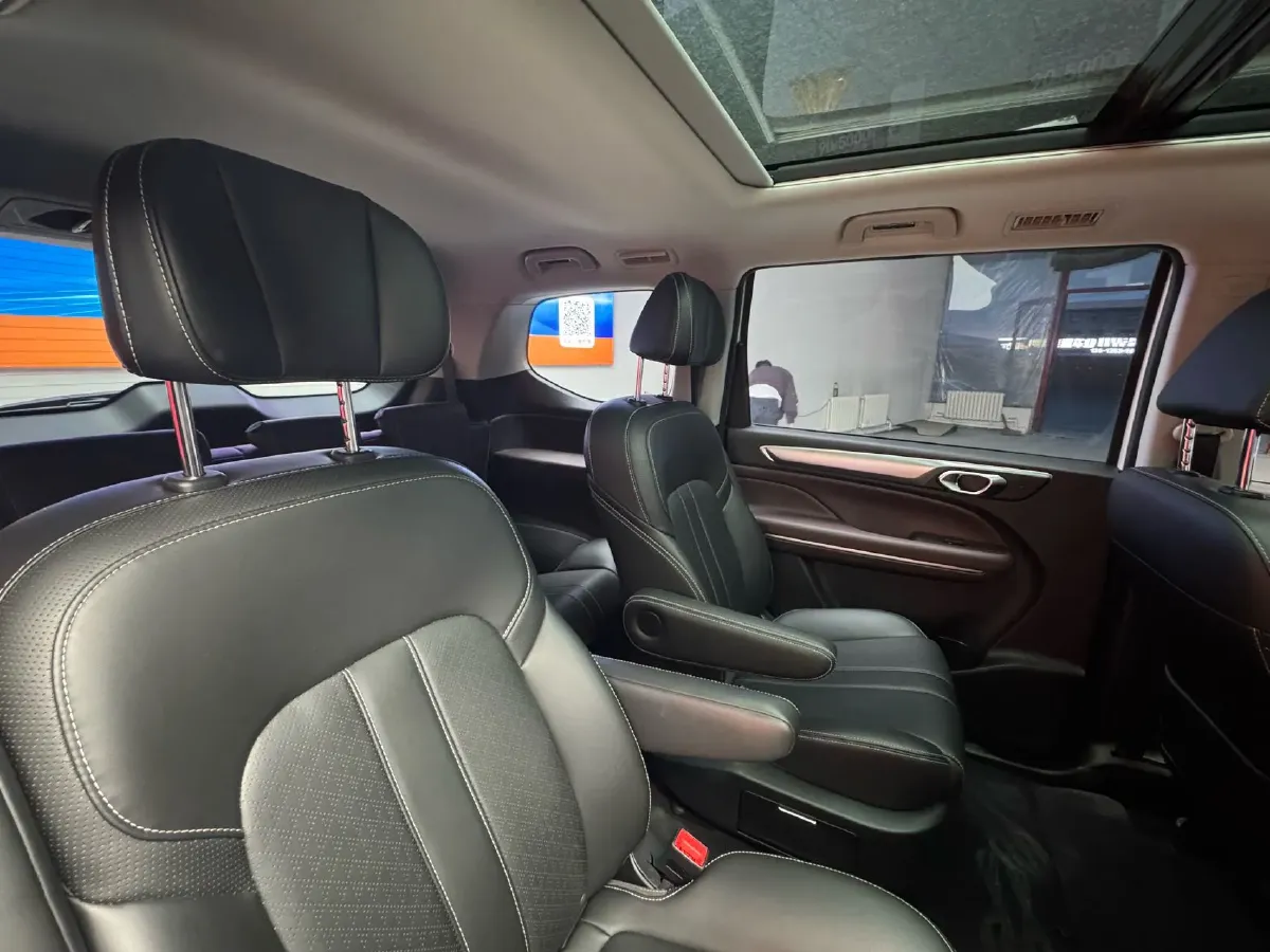 2021 GAC Trumpchi M6 1.5T 169HP L4 7DCT,autocango,china used car exporter,china ev exporter,chinese used car exporter,chinese used ev exporter