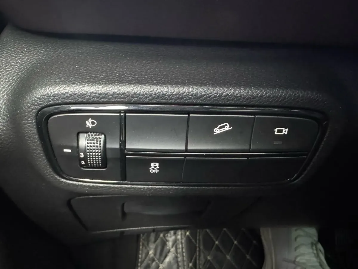 2021 GAC Trumpchi M6 1.5T 169HP L4 7DCT,autocango,china used car exporter,china ev exporter,chinese used car exporter,chinese used ev exporter