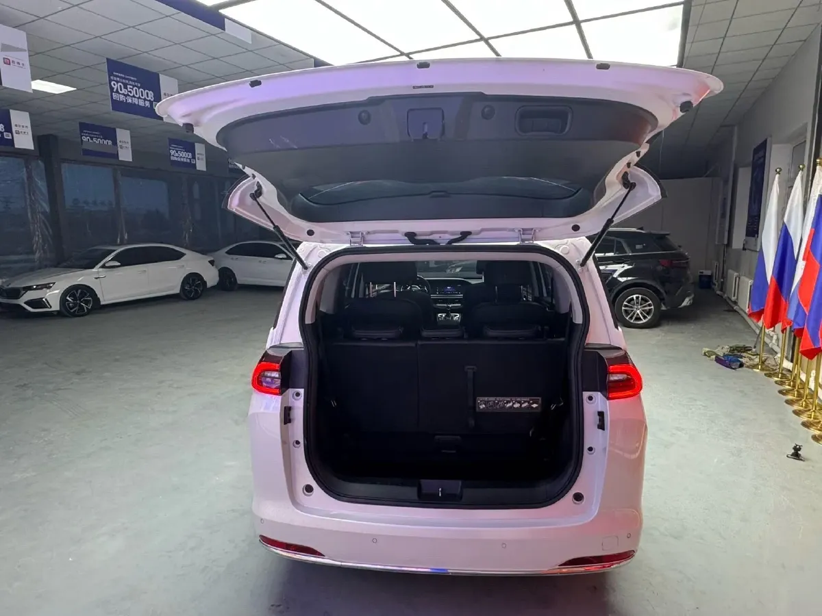 2021 GAC Trumpchi M6 1.5T 169HP L4 7DCT,autocango,china used car exporter,china ev exporter,chinese used car exporter,chinese used ev exporter