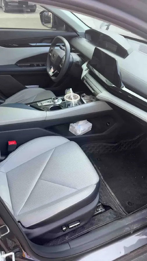 2023 ChangAn UNI-K iDD 1.5T 170HP L4 6TCT PHEV 28.39KWH,autocango,china used car exporter,china ev exporter,chinese used car exporter,chinese used ev exporter