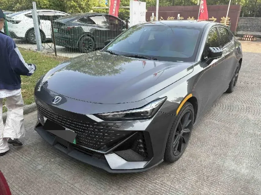 2023 ChangAn UNI-K iDD 1.5T 170HP L4 6TCT PHEV 28.39KWH,autocango,china used car exporter,china ev exporter,chinese used car exporter,chinese used ev exporter