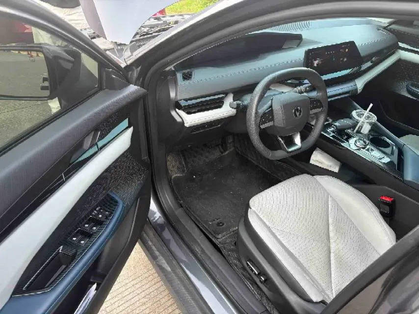 2023 ChangAn UNI-K iDD 1.5T 170HP L4 6TCT PHEV 28.39KWH,autocango,china used car exporter,china ev exporter,chinese used car exporter,chinese used ev exporter