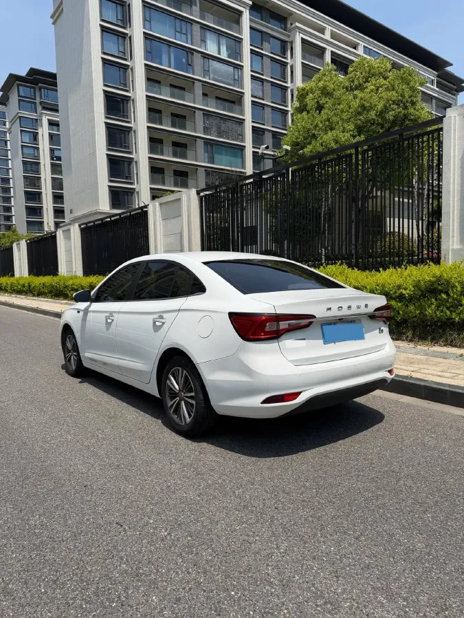 2019 Roewe i5 1.5L 120HP L4 CVT,autocango,china used car exporter,china ev exporter,chinese used car exporter,chinese used ev exporter