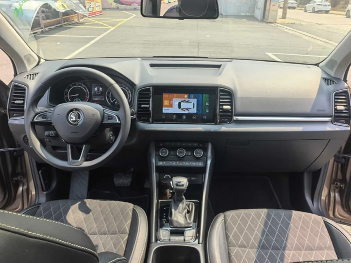 2021 Skoda Karoq 1.4T 150HP L4 7DCT,autocango,china used car exporter,china ev exporter,chinese used car exporter,chinese used ev exporter