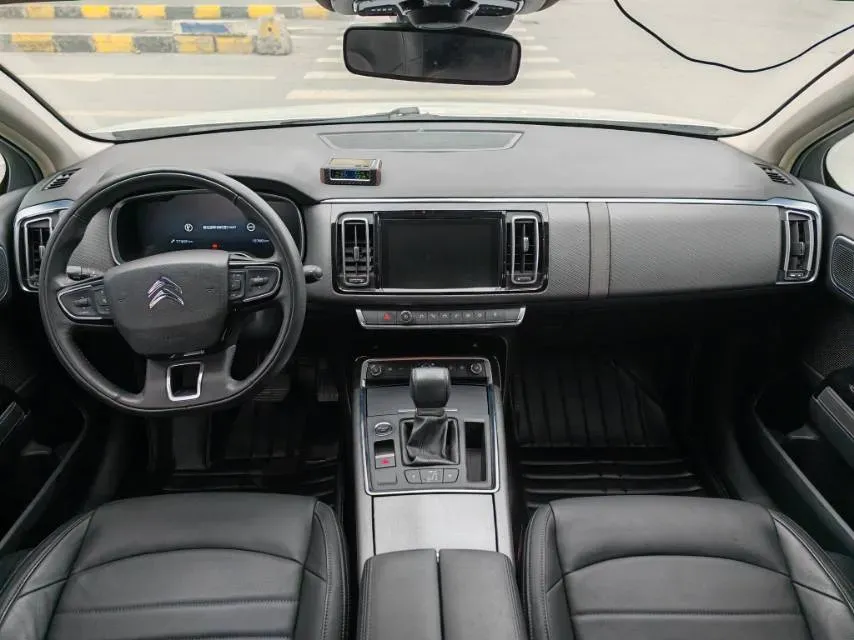 2018 Citroen C6 1.8T 204HP L4 6AT,autocango,china used car exporter,china ev exporter,chinese used car exporter,chinese used ev exporter