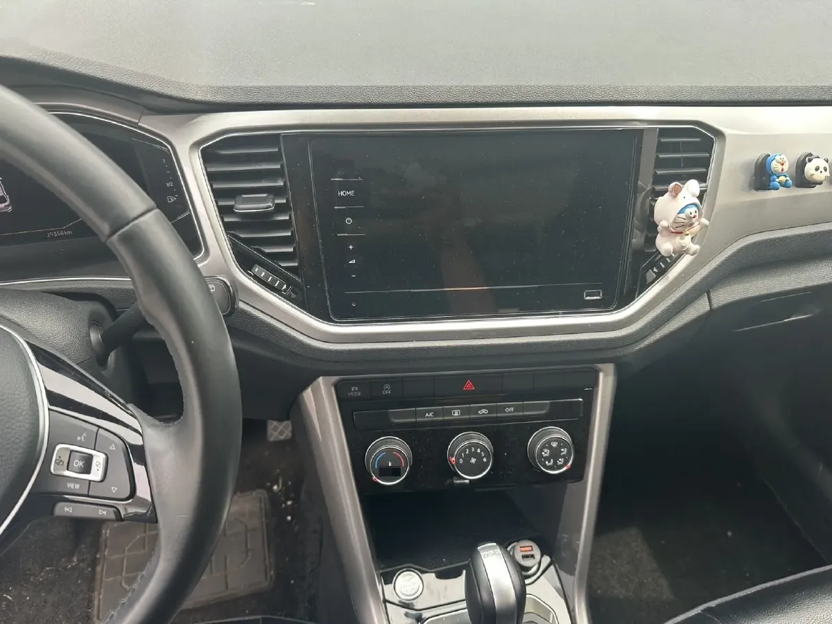 2022 Volkswagen T-Roc 1.4T 150HP L4 7DCT,autocango,china used car exporter,china ev exporter,chinese used car exporter,chinese used ev exporter