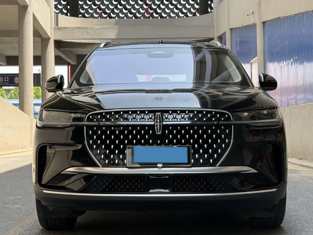2023 Lincoln Nautilus 2.0T 261HP L4 8AT,autocango,china used car exporter,china ev exporter,chinese used car exporter,chinese used ev exporter