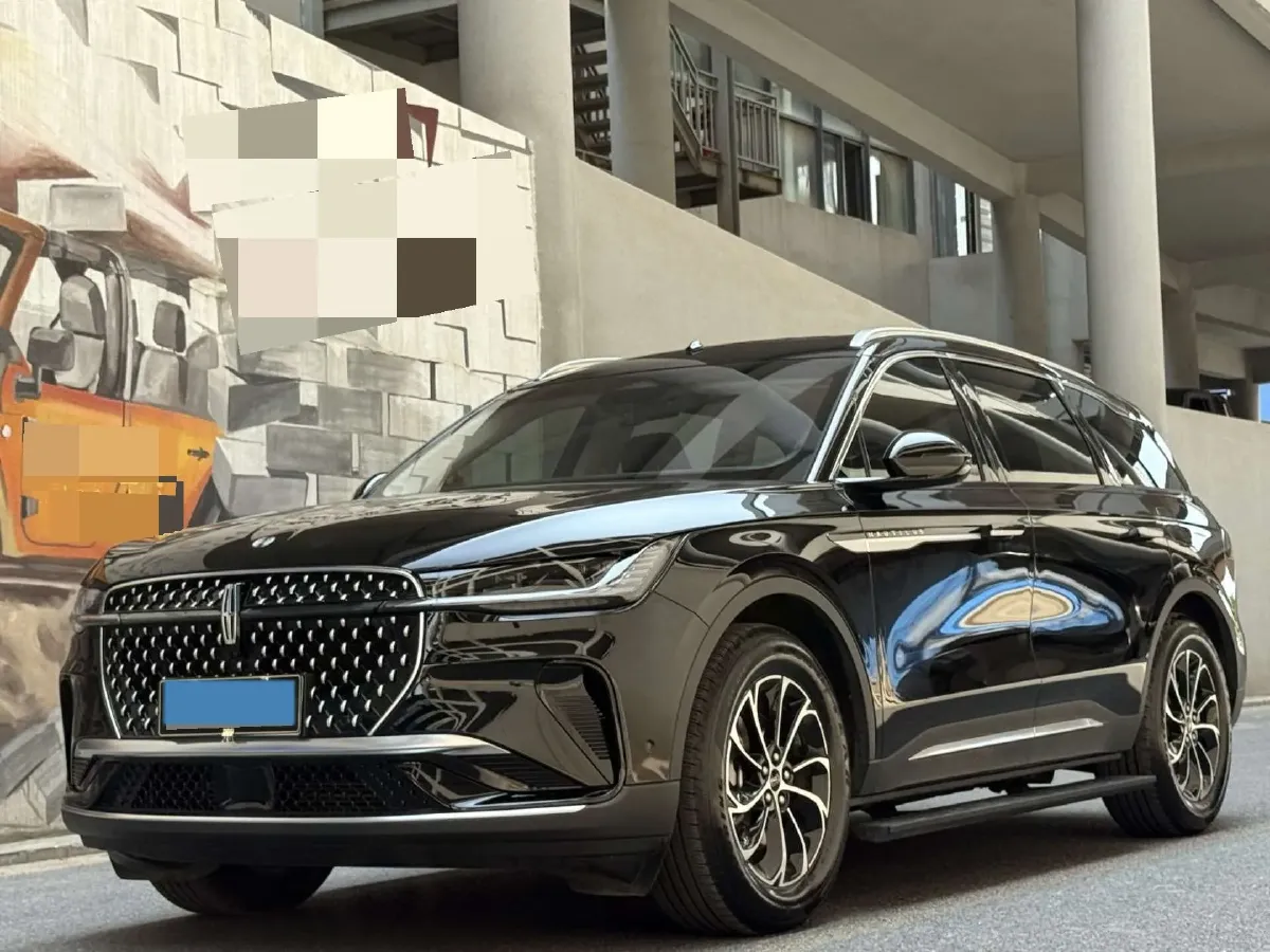2023 Lincoln Nautilus 2.0T 261HP L4 8AT,autocango,china used car exporter,china ev exporter,chinese used car exporter,chinese used ev exporter