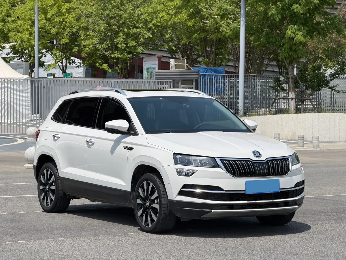 2021 Skoda Karoq 1.4T 150HP L4 7DCT,autocango,china used car exporter,china ev exporter,chinese used car exporter,chinese used ev exporter