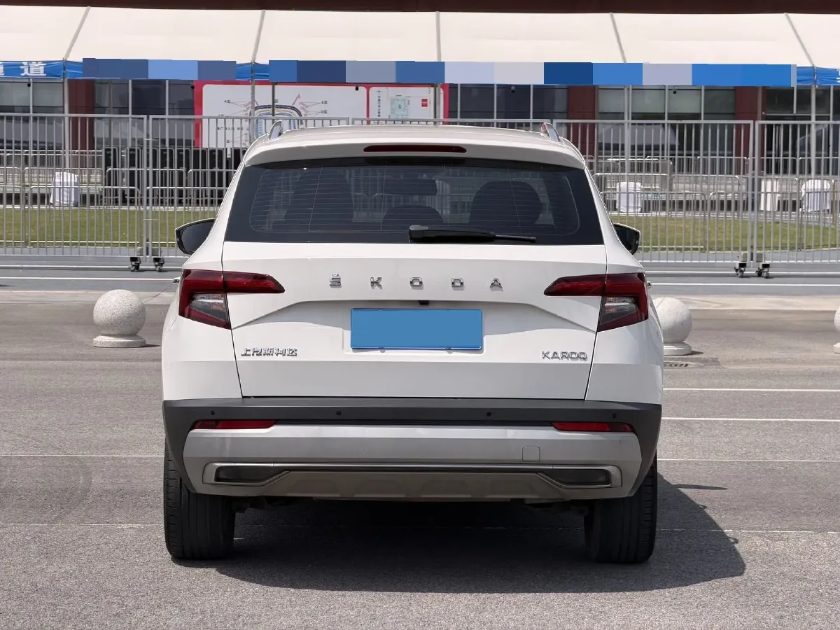2021 Skoda Karoq 1.4T 150HP L4 7DCT,autocango,china used car exporter,china ev exporter,chinese used car exporter,chinese used ev exporter