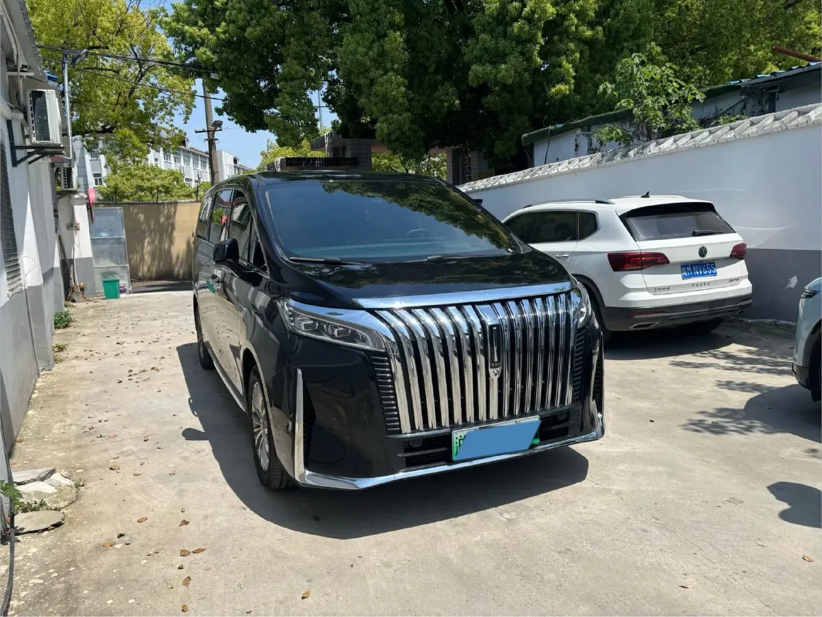 2024 Voyah ZhuiGuang 1.5T 136HP L4 PHEV 43KWH,autocango,china used car exporter,china ev exporter,chinese used car exporter,chinese used ev exporter