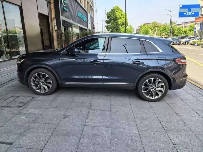 2021 Lincoln Nautilus 2.0T 245HP L4 8AT,autocango,china used car exporter,china ev exporter,chinese used car exporter,chinese used ev exporter
