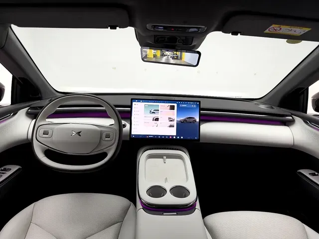 2025 Xpeng G7 BEV,autocango,china used car exporter,china ev exporter,chinese used car exporter,chinese used ev exporter