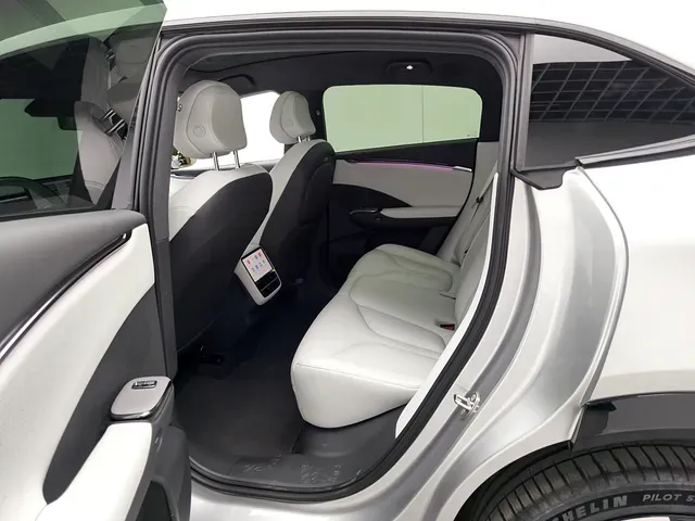 2025 Xpeng G7 BEV,autocango,china used car exporter,china ev exporter,chinese used car exporter,chinese used ev exporter