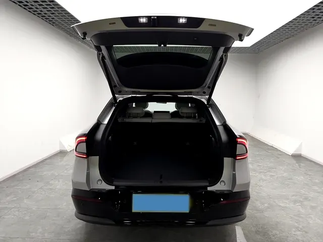 2025 Xpeng G7 BEV,autocango,china used car exporter,china ev exporter,chinese used car exporter,chinese used ev exporter