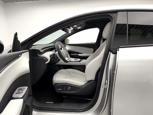 2025 Xpeng G7 BEV,autocango,china used car exporter,china ev exporter,chinese used car exporter,chinese used ev exporter