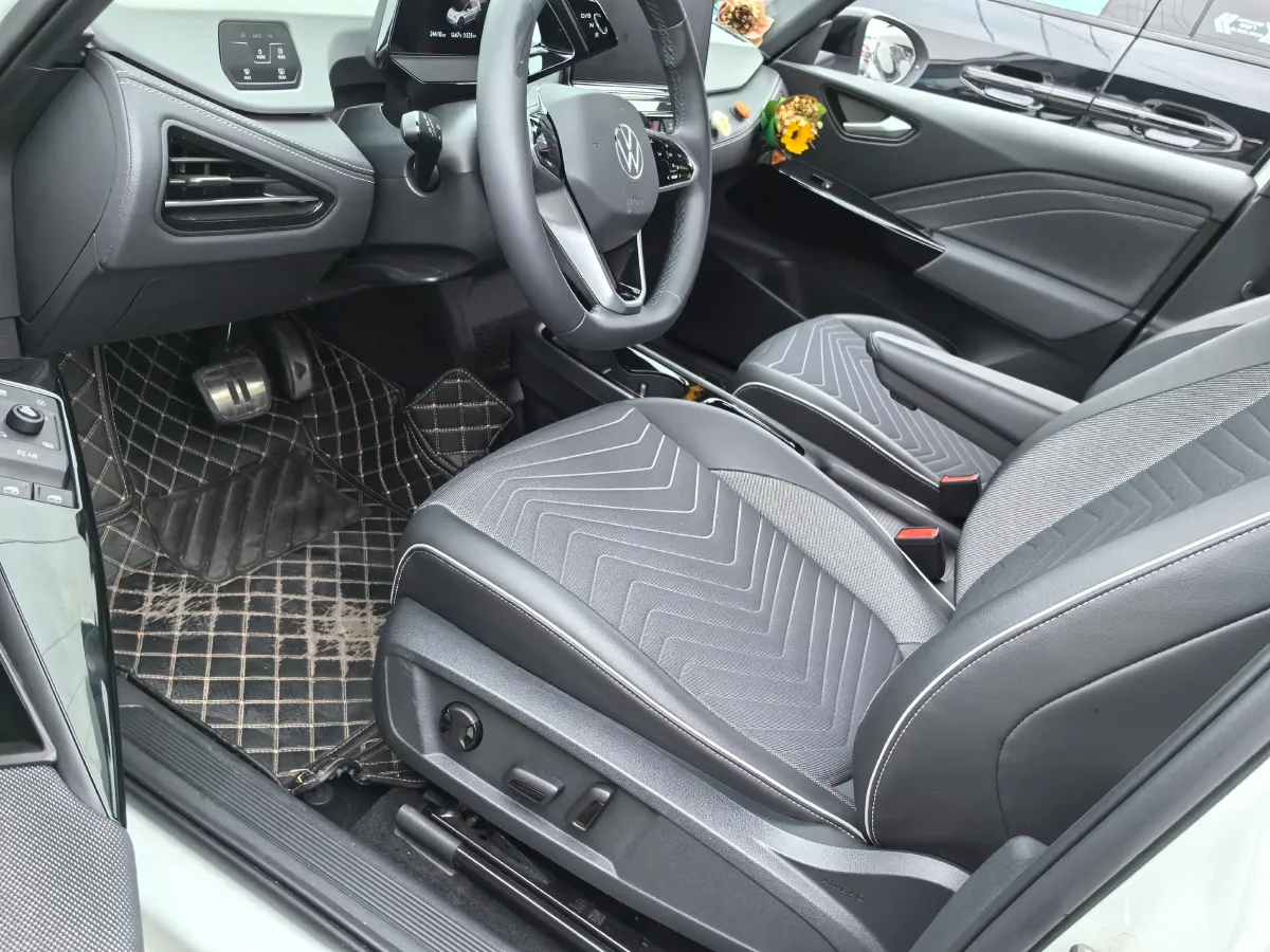 2024 Volkswagen ID.3 BEV 52.8KWH,autocango,china used car exporter,china ev exporter,chinese used car exporter,chinese used ev exporter