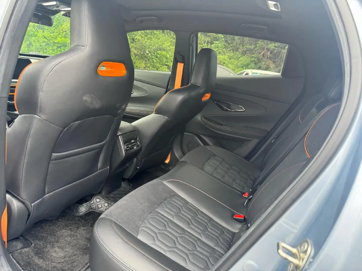 2022 ChangAn UNI-T 1.5T 188HP L4 7DCT,autocango,china used car exporter,china ev exporter,chinese used car exporter,chinese used ev exporter