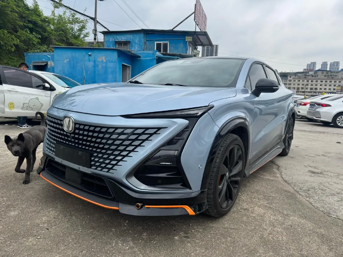 2022 ChangAn UNI-T 1.5T 188HP L4 7DCT,autocango,china used car exporter,china ev exporter,chinese used car exporter,chinese used ev exporter