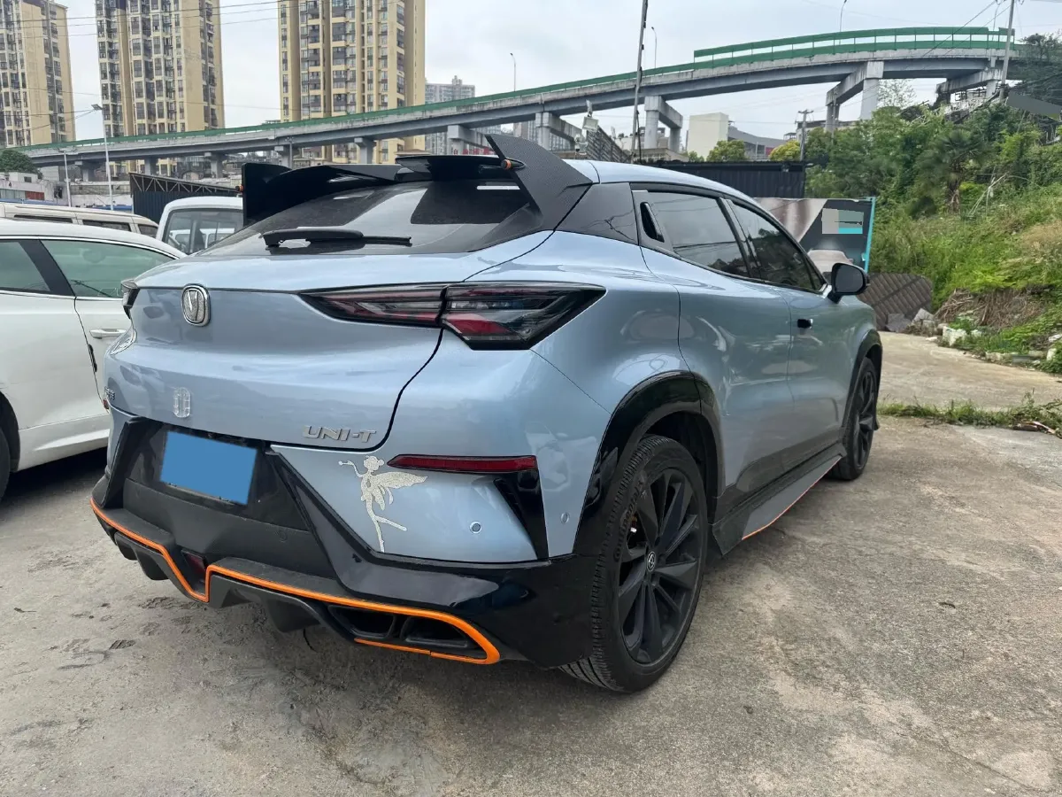 2022 ChangAn UNI-T 1.5T 188HP L4 7DCT,autocango,china used car exporter,china ev exporter,chinese used car exporter,chinese used ev exporter