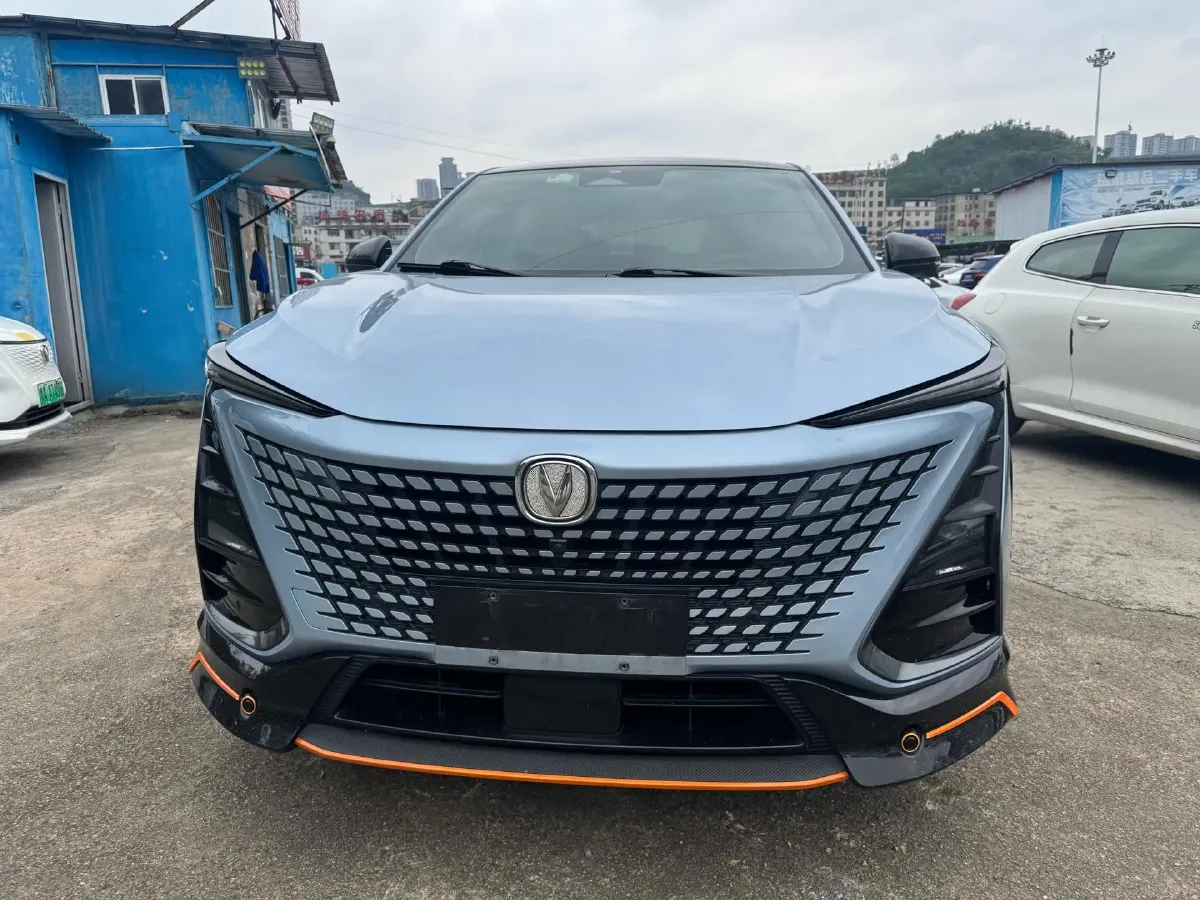 2022 ChangAn UNI-T 1.5T 188HP L4 7DCT,autocango,china used car exporter,china ev exporter,chinese used car exporter,chinese used ev exporter