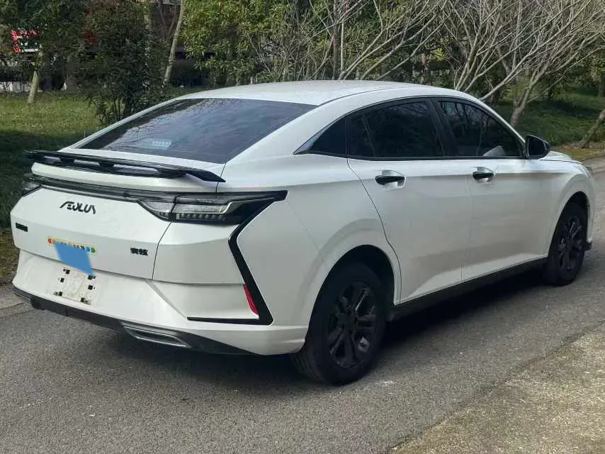 2024 DongFeng Aeolus YiXuan 1.5L 125HP L4 6DCT,autocango,china used car exporter,china ev exporter,chinese used car exporter,chinese used ev exporter