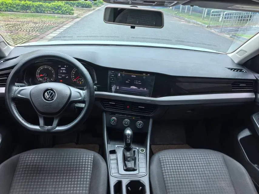 2021 Volkswagen Bora 1.5L 113HP L4 6AT,autocango,china used car exporter,china ev exporter,chinese used car exporter,chinese used ev exporter