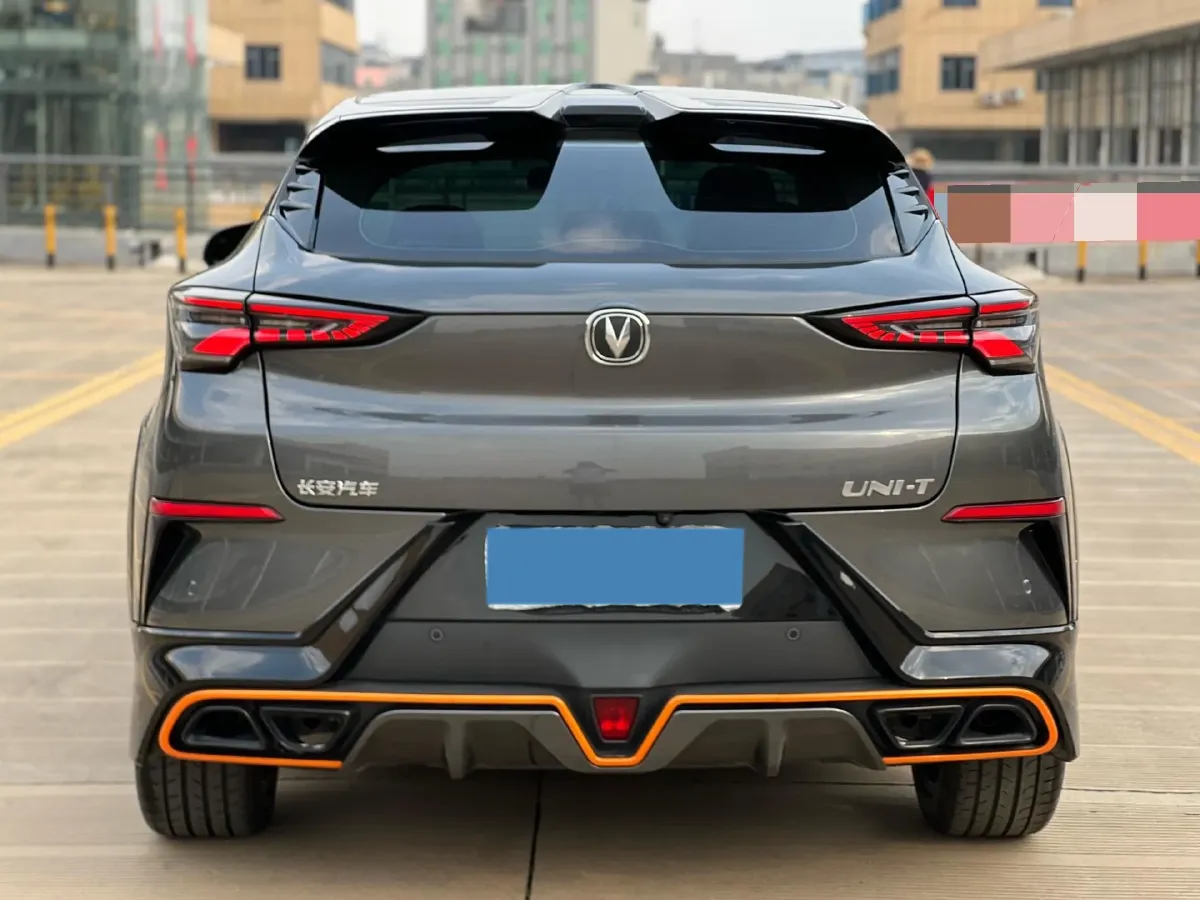 2022 ChangAn UNI-T 1.5T 188HP L4 7DCT,autocango,china used car exporter,china ev exporter,chinese used car exporter,chinese used ev exporter