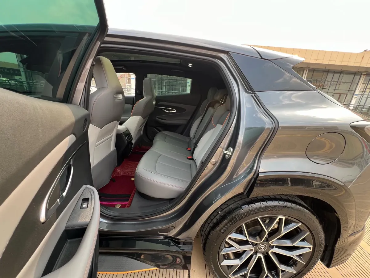 2022 ChangAn UNI-T 1.5T 188HP L4 7DCT,autocango,china used car exporter,china ev exporter,chinese used car exporter,chinese used ev exporter