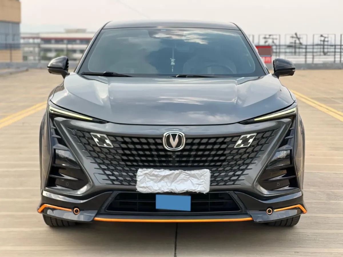 2022 ChangAn UNI-T 1.5T 188HP L4 7DCT,autocango,china used car exporter,china ev exporter,chinese used car exporter,chinese used ev exporter