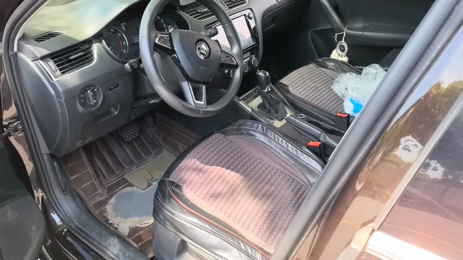 2019 Skoda Octavia 1.2T 116HP L4 7DCT,autocango,china used car exporter,china ev exporter,chinese used car exporter,chinese used ev exporter