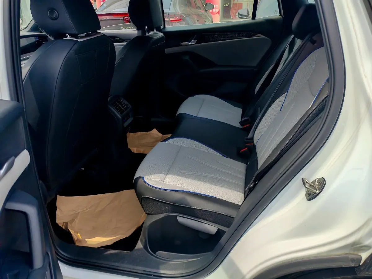 2025 Volkswagen Tayron 2.0T 186HP L4 7DCT,autocango,china used car exporter,china ev exporter,chinese used car exporter,chinese used ev exporter