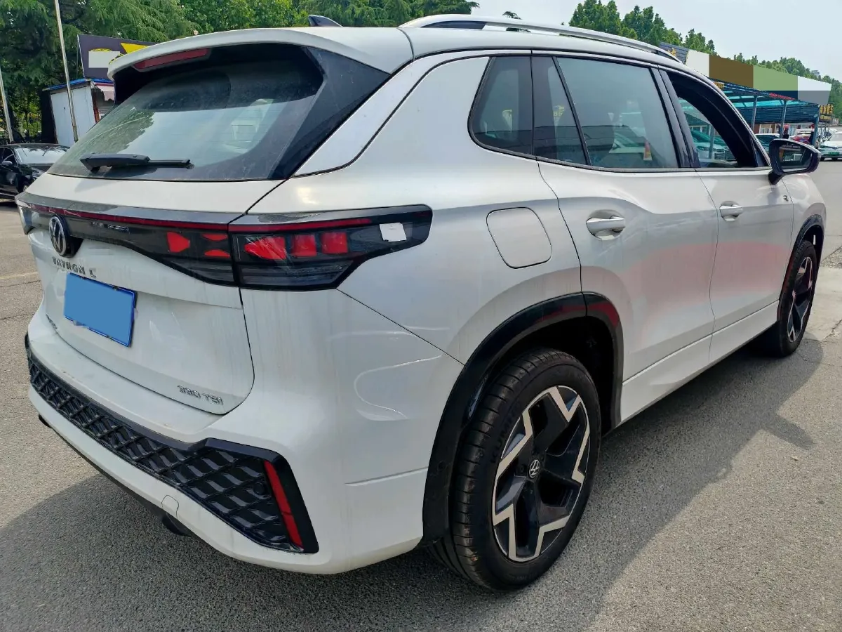 2025 Volkswagen Tayron 2.0T 186HP L4 7DCT,autocango,china used car exporter,china ev exporter,chinese used car exporter,chinese used ev exporter