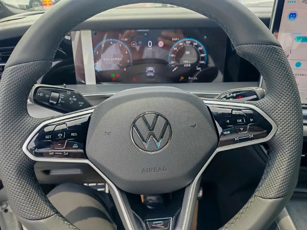 2025 Volkswagen Tayron 2.0T 186HP L4 7DCT,autocango,china used car exporter,china ev exporter,chinese used car exporter,chinese used ev exporter