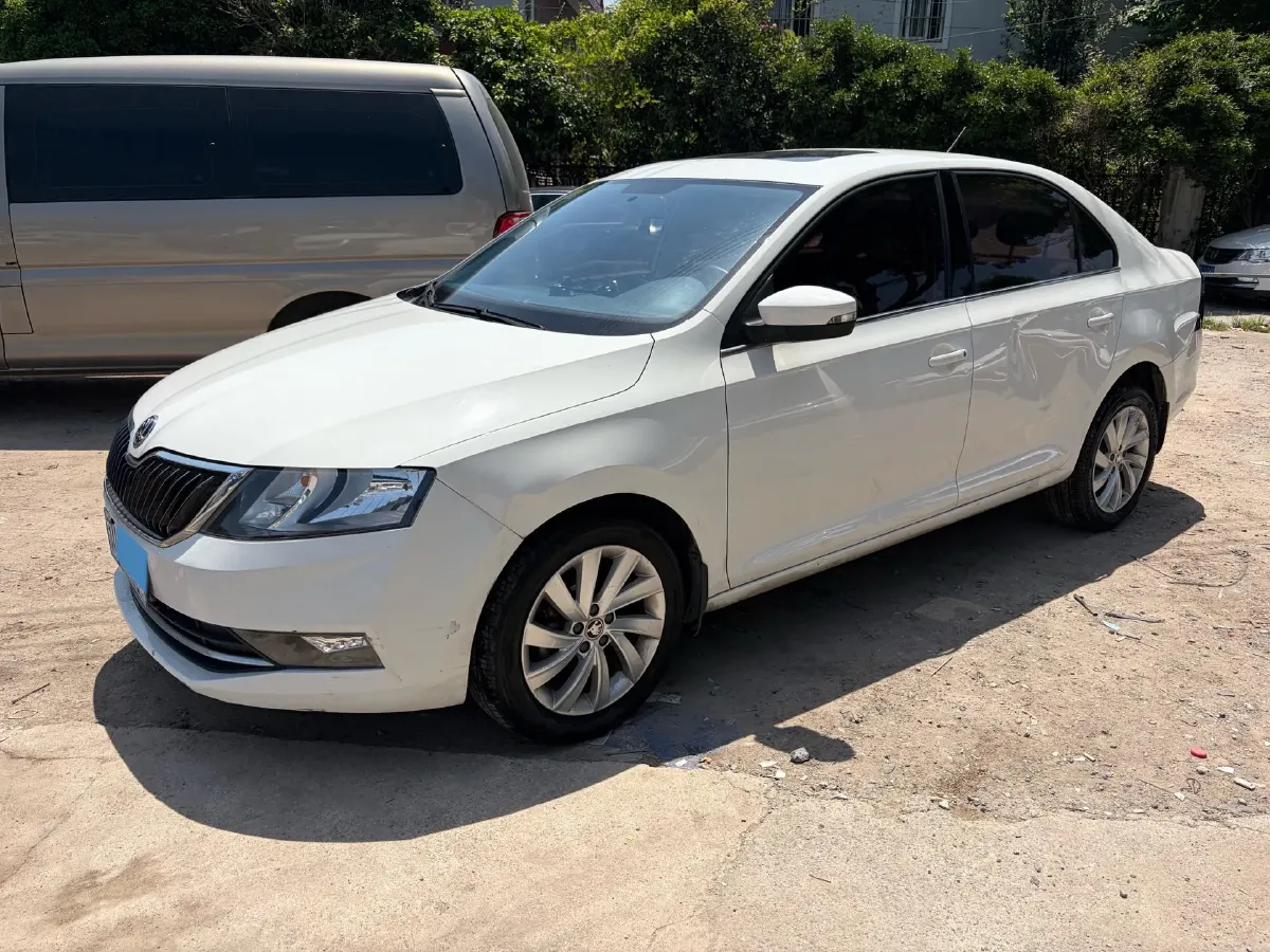 2018 Skoda Rapid 1.6L 110HP L4 6AT,autocango,china used car exporter,china ev exporter,chinese used car exporter,chinese used ev exporter
