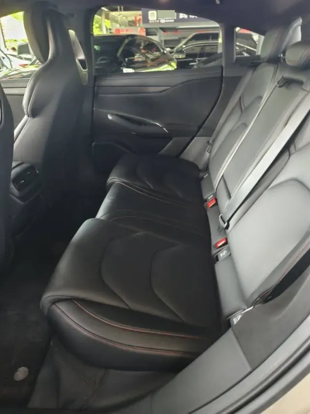 2024 MI SU7 BEV 94.3KWH,autocango,china used car exporter,china ev exporter,chinese used car exporter,chinese used ev exporter