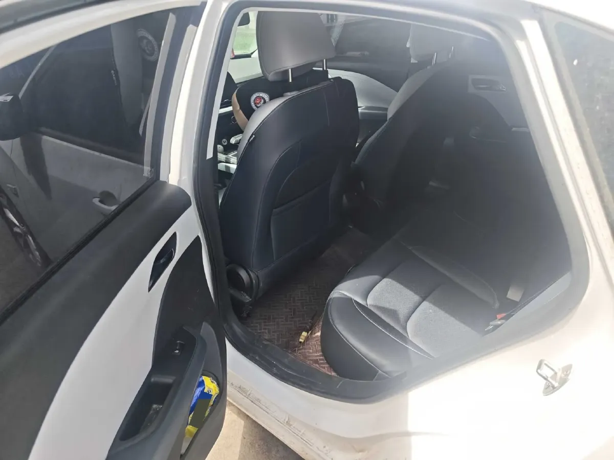 2023 Chevrolet Monza 1.5L 113HP L4 6DCT,autocango,china used car exporter,china ev exporter,chinese used car exporter,chinese used ev exporter