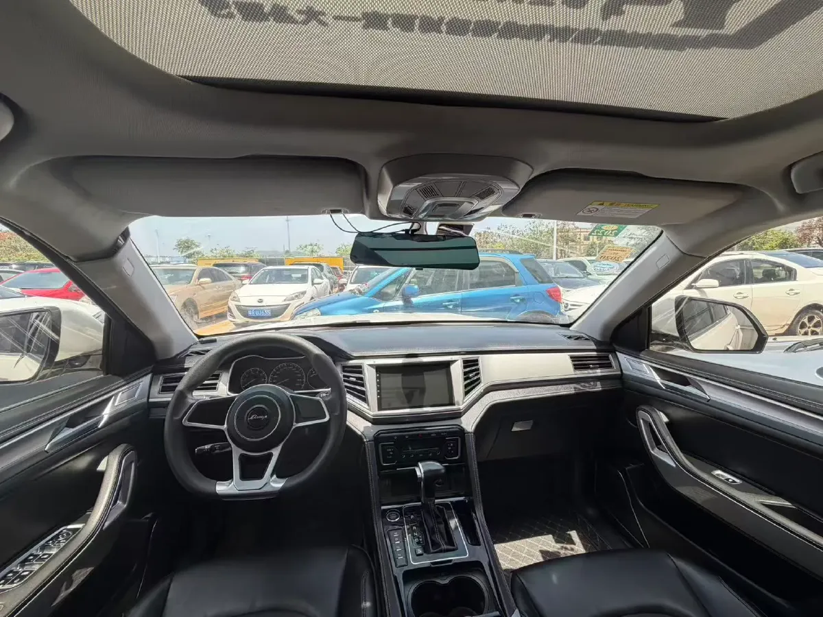 2017 Zotye Damy X7 1.8T 177HP L4 6DCT,autocango,china used car exporter,china ev exporter,chinese used car exporter,chinese used ev exporter