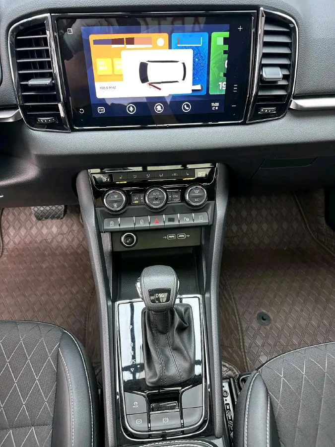 2022 Skoda Karoq 1.4T 150HP L4 7DCT,autocango,china used car exporter,china ev exporter,chinese used car exporter,chinese used ev exporter