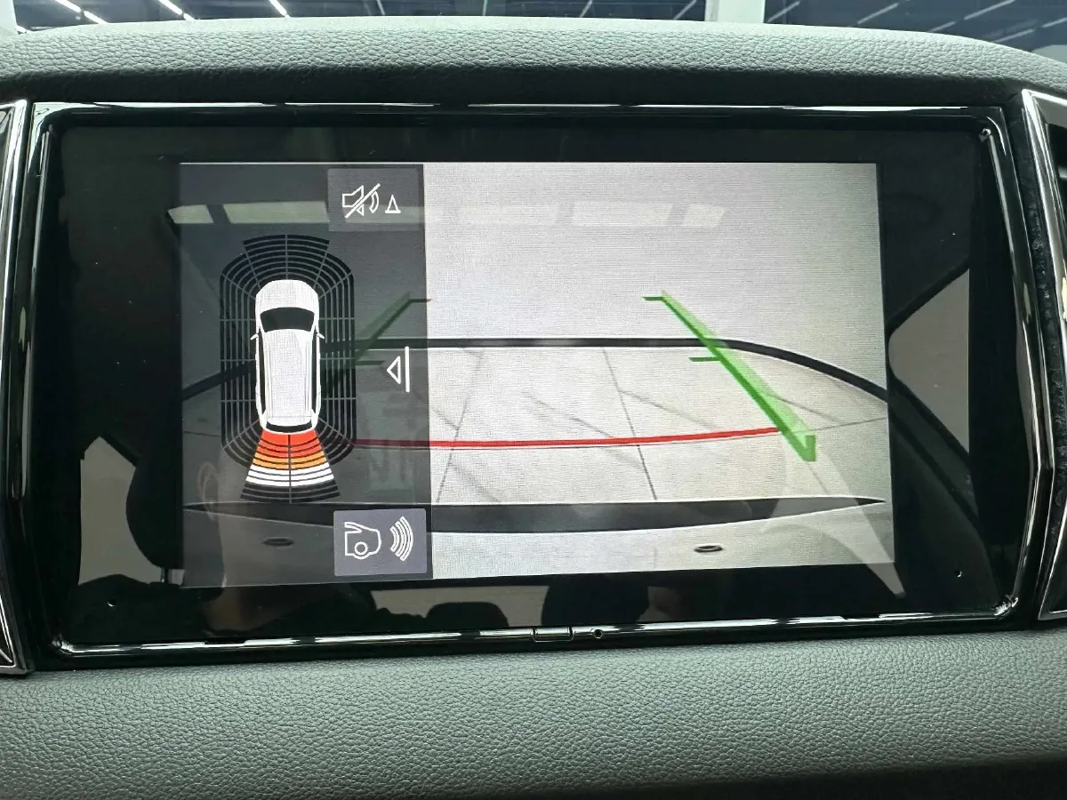 2022 Skoda Karoq 1.4T 150HP L4 7DCT,autocango,china used car exporter,china ev exporter,chinese used car exporter,chinese used ev exporter